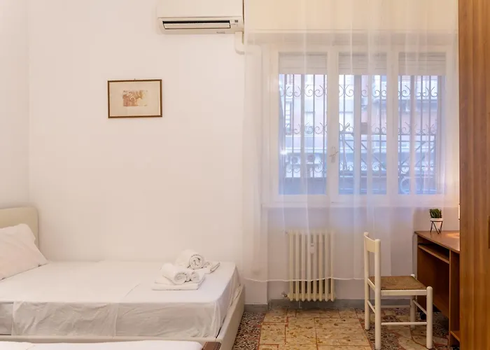 Home Stay Roma Bed and breakfast